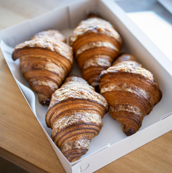Traditional 4 Pack Croissant Box